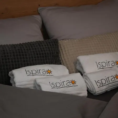 Hisa Ispira Počitniška hiša *