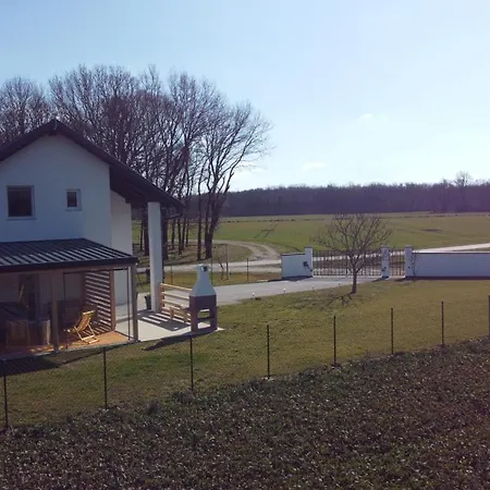 Holiday home Hisa Ispira *
