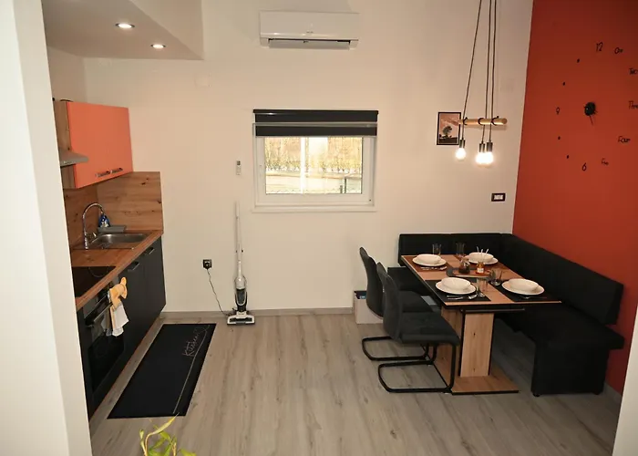 Holiday home Hisa Ispira *